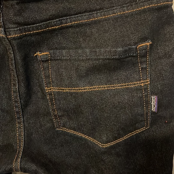 Patagonia women’s straight leg jeans. Size 30. Like new - Picture 4 of 5